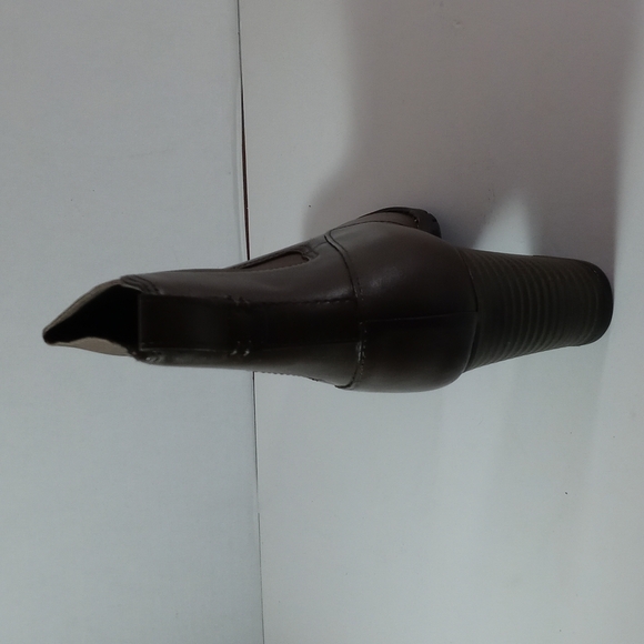 Boot - Picture 3 of 6